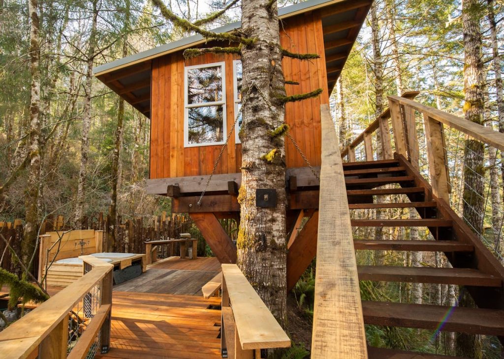 This Airbnb on the Oregon Coast Treehouse is a rejuvenating getaway